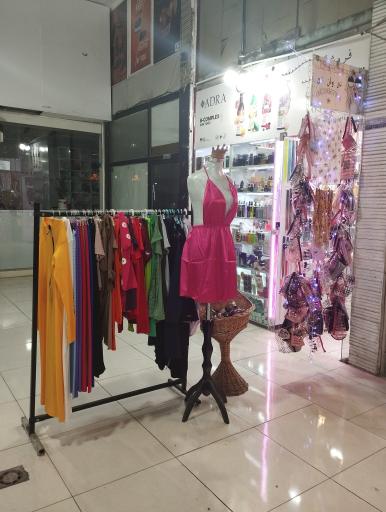 عکس لوازم آرایشی تی وان تی