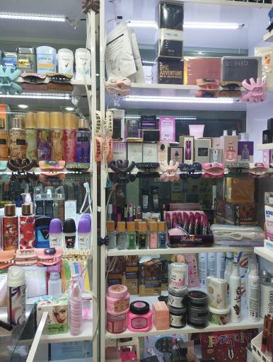 عکس لوازم آرایشی تی وان تی