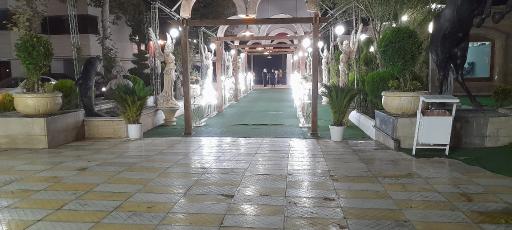عکس هتل بزرگ باغ گیلاس
