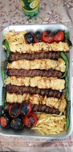 عکس تهیه غذای ستایش