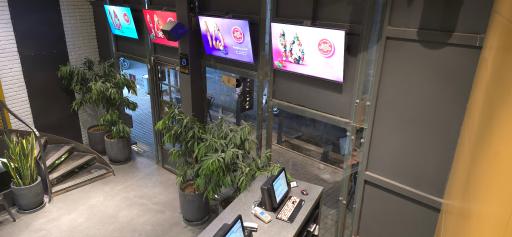 عکس فست‌فود مثلث