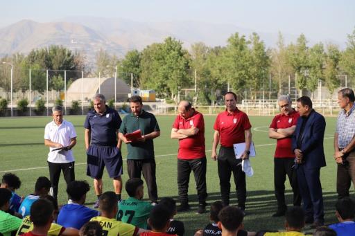 عکس باشگاه فوتبال و فوتسال ستارگان خوشه طلایی تهران