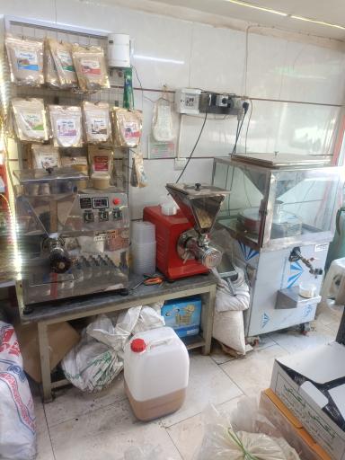 عکس عطاری دینا