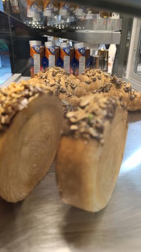 عکس کافه گل آبی