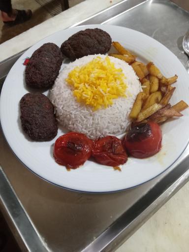 عکس رستوران مجلل ملل