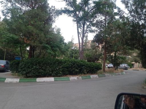 عکس نگهبانی ورودی غربی مجتمع ولیعصر