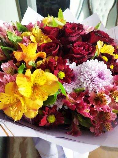 عکس گلفروشی جادوی گل