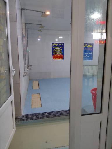 عکس استخر صدف مهریز یزد