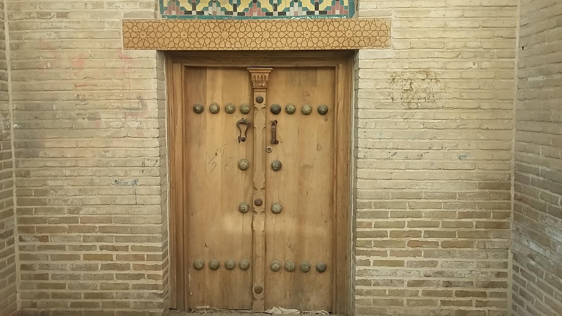 عکس مدرسه تاریخی حجتیه