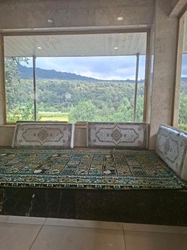 عکس رستوران مجلل ملل