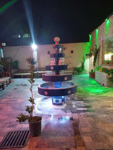 عکس سرای سنتی شب چراغ