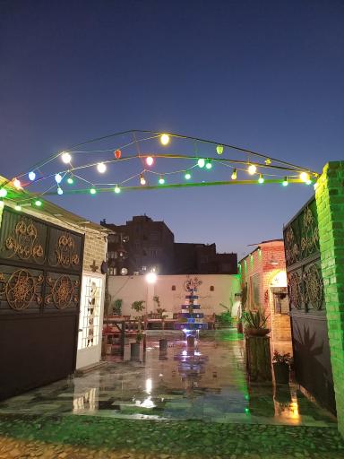 عکس سرای سنتی شب چراغ