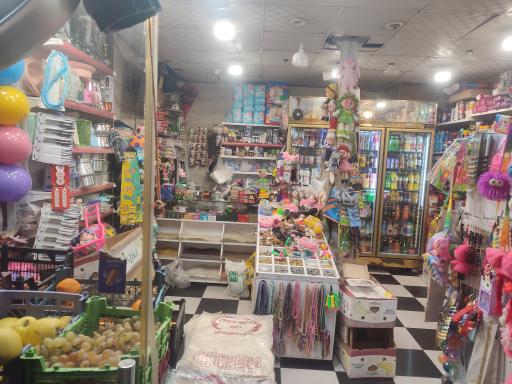 عکس سوپر مارکت حسنی