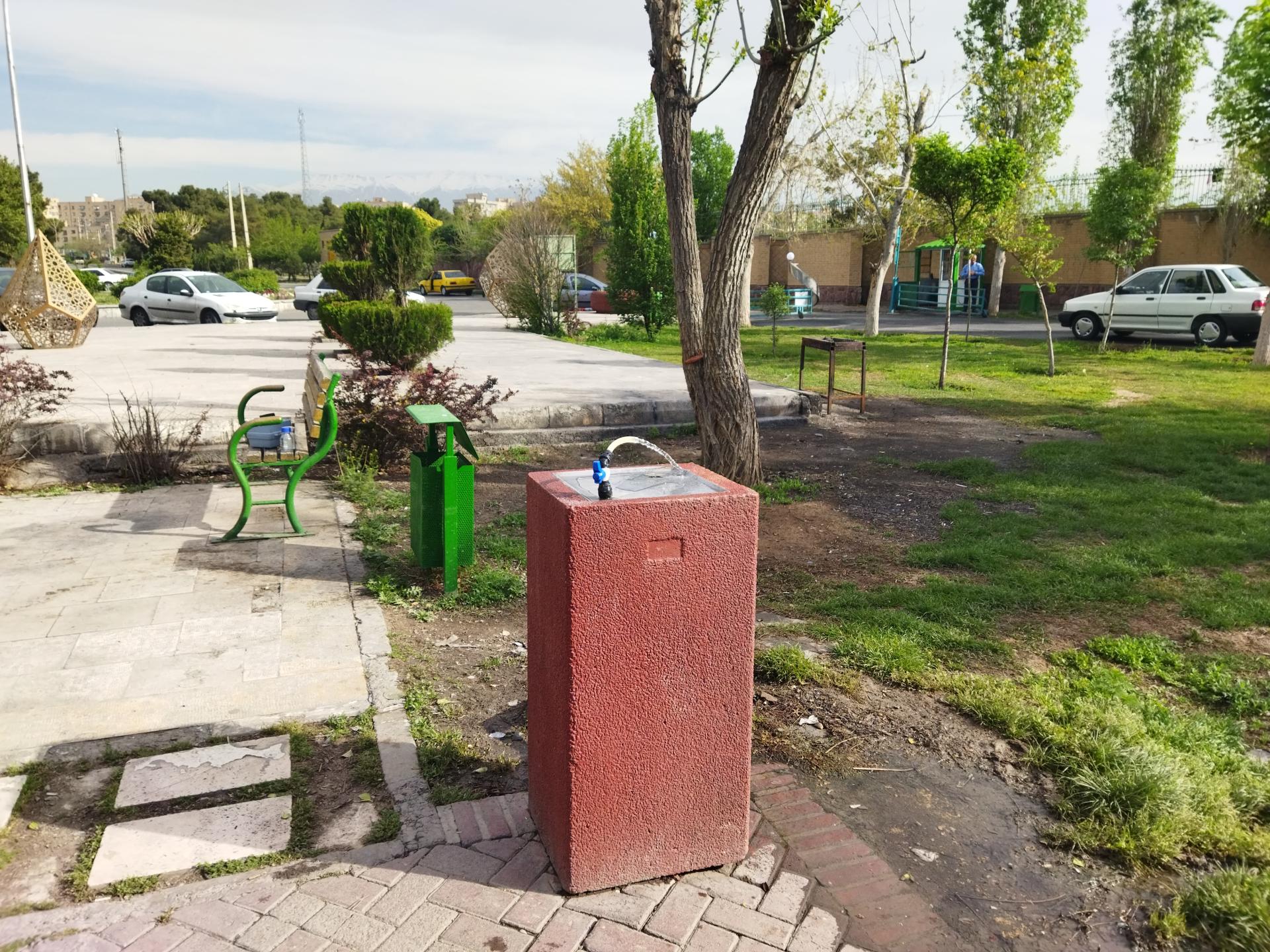 عکس سکوی آب آشامیدنی شماره 2