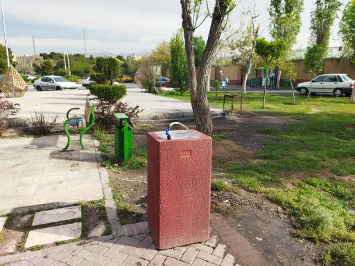 عکس سکوی آب آشامیدنی شماره 2