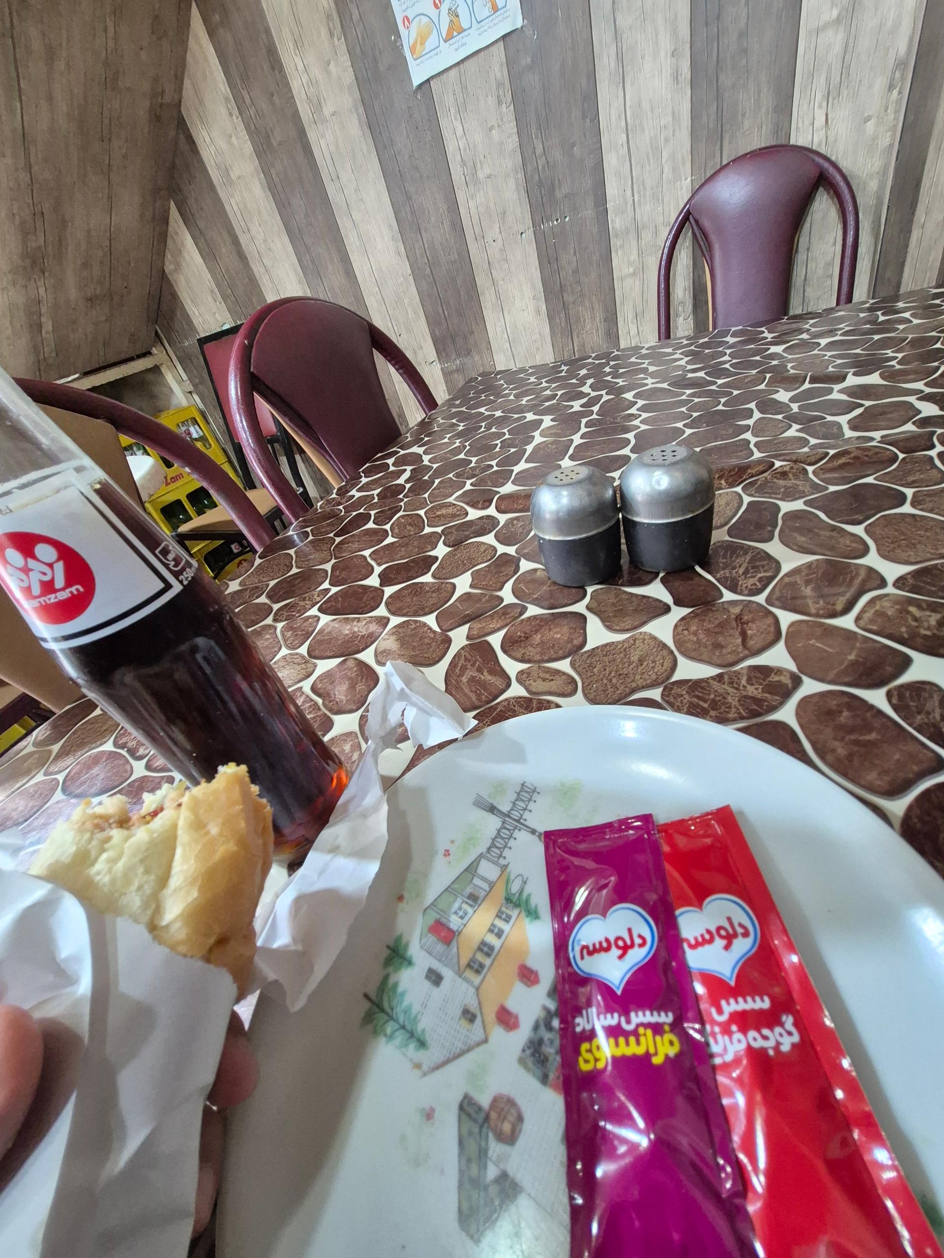 عکس ساندویچی الیاسی