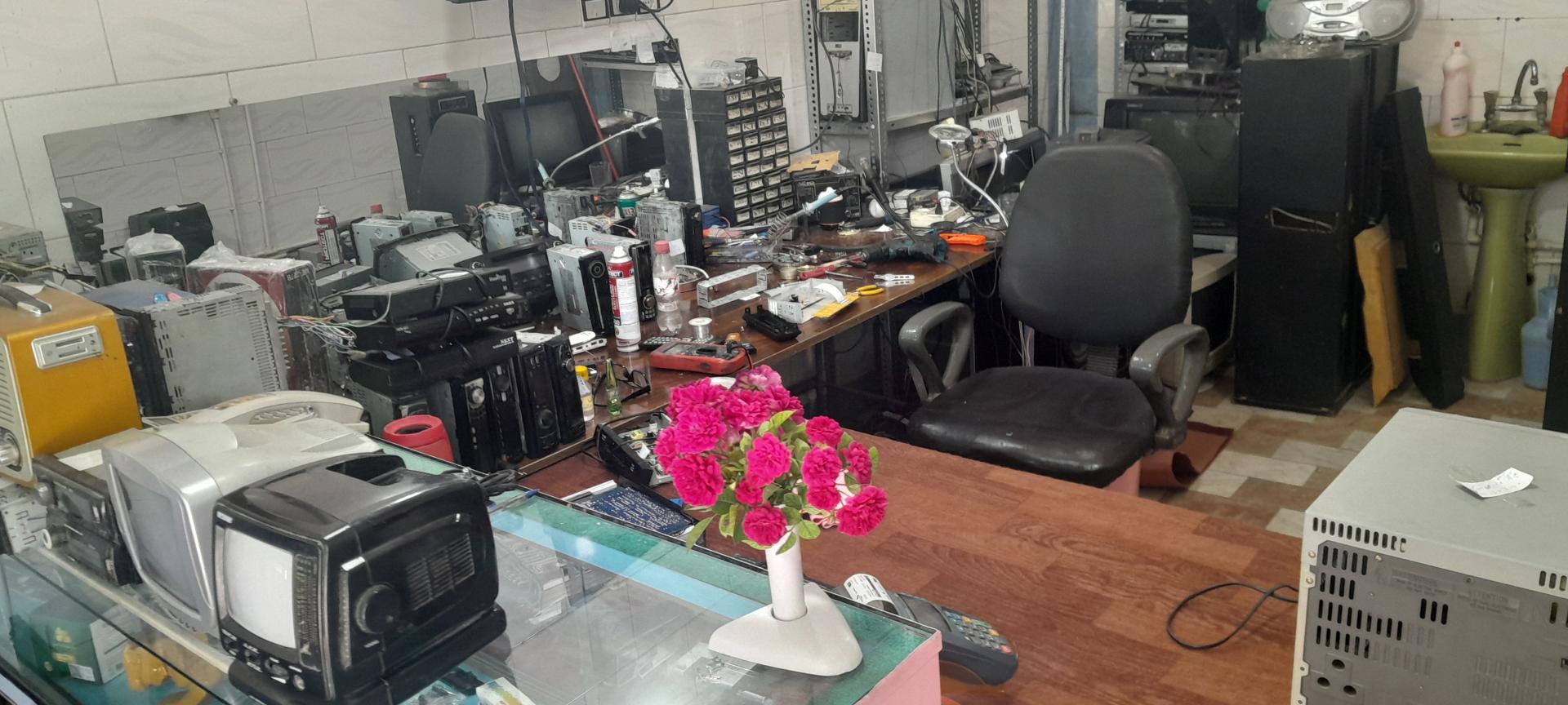 عکس تعمیرگاه صوتی و تصویری قانعی