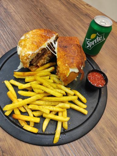 عکس کافه فست فود هشت