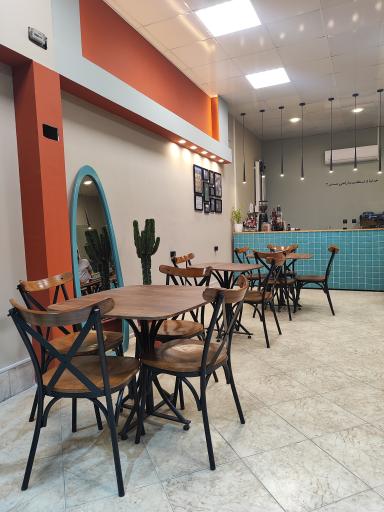 عکس کافه فست فود هشت