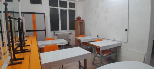 عکس مجتمع آموزشی فنی و حرفه ای مهر مادر