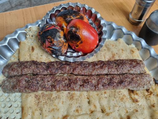 عکس کبابی چشم بین سلیمانی