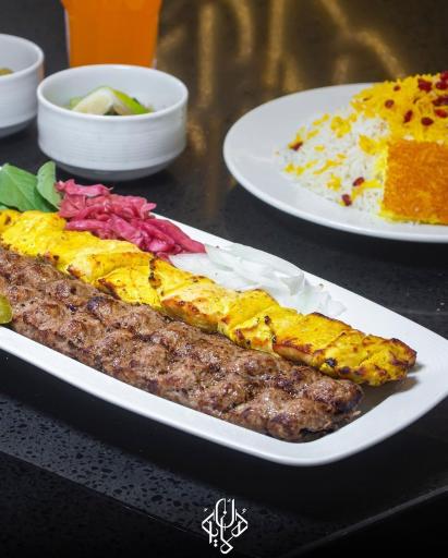 عکس رستوران مجلل همایون طلایی