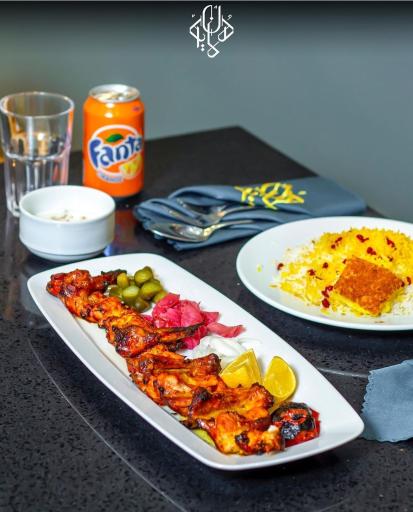 عکس رستوران مجلل همایون طلایی