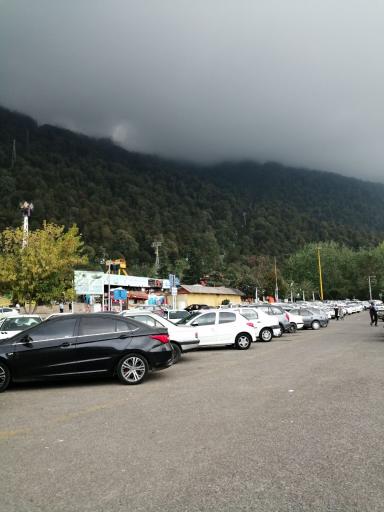 عکس پارکینگ همگانی مجموعه توریستی نمک آبرود