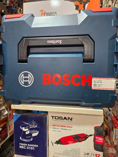 رنگ و ابزار حمزه هاشمی