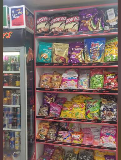 عکس فروشگاه موادغذایی خارجی مارس