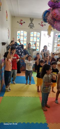 دبستان ایرا