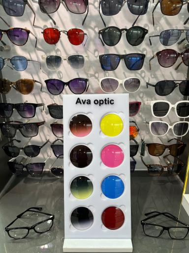 عینک آوا