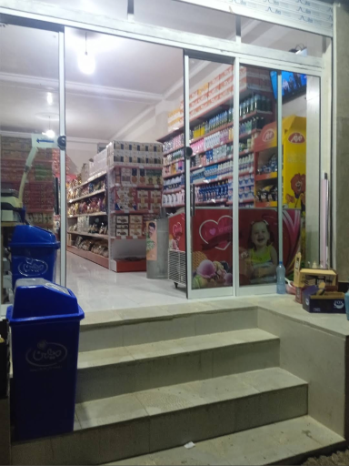 عکس سوپر مارکت پردل