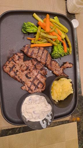 عکس رستوران ویترین باربیکیو