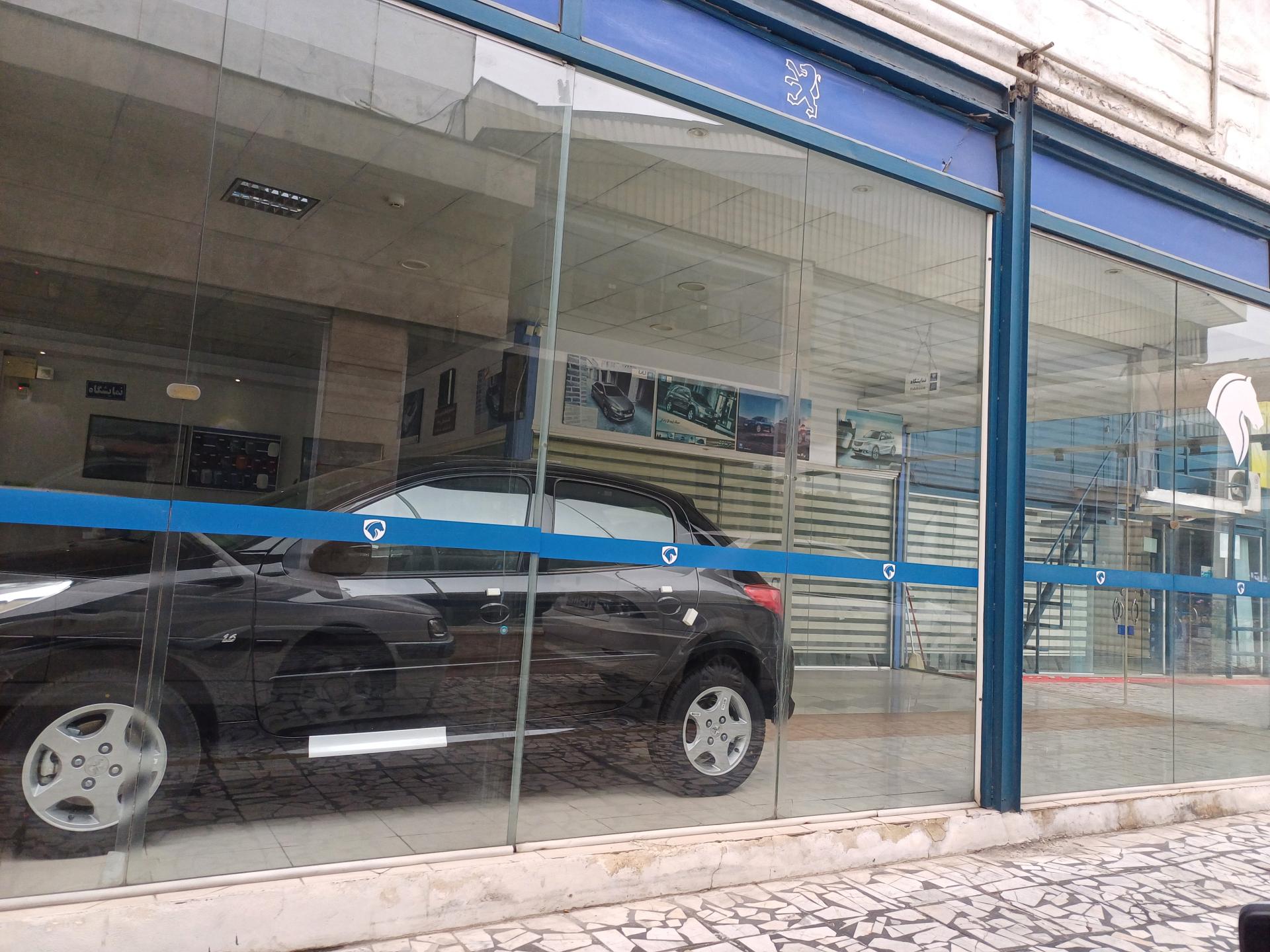 عکس نمایندگی ایران خودرو