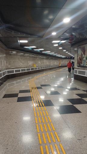 عکس میدان قیام