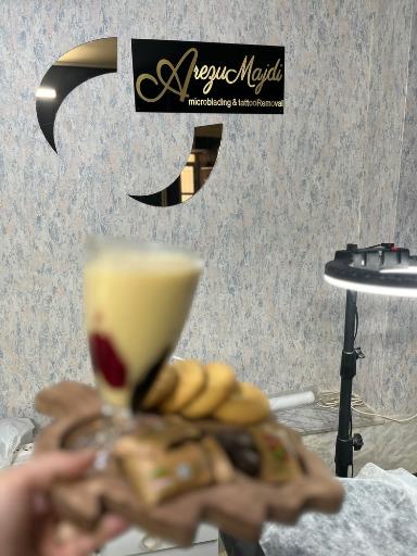 عکس آموزشگاه مراقبت و زیبایی آرایش دائم و ناخن