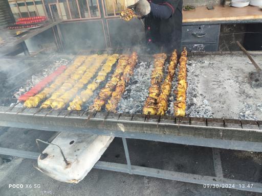 جوجه کباب سنتی حاج شفیع