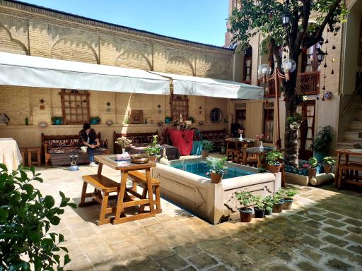 عکس اقامتگاه سنتی اشرفیه