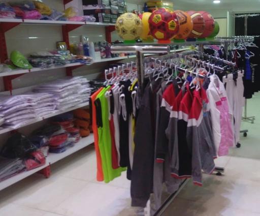 عکس فروشگاه کالاهای ورزشی یزدان