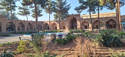 عکس مرکز صنایع دستی و فیروزه نیشابور