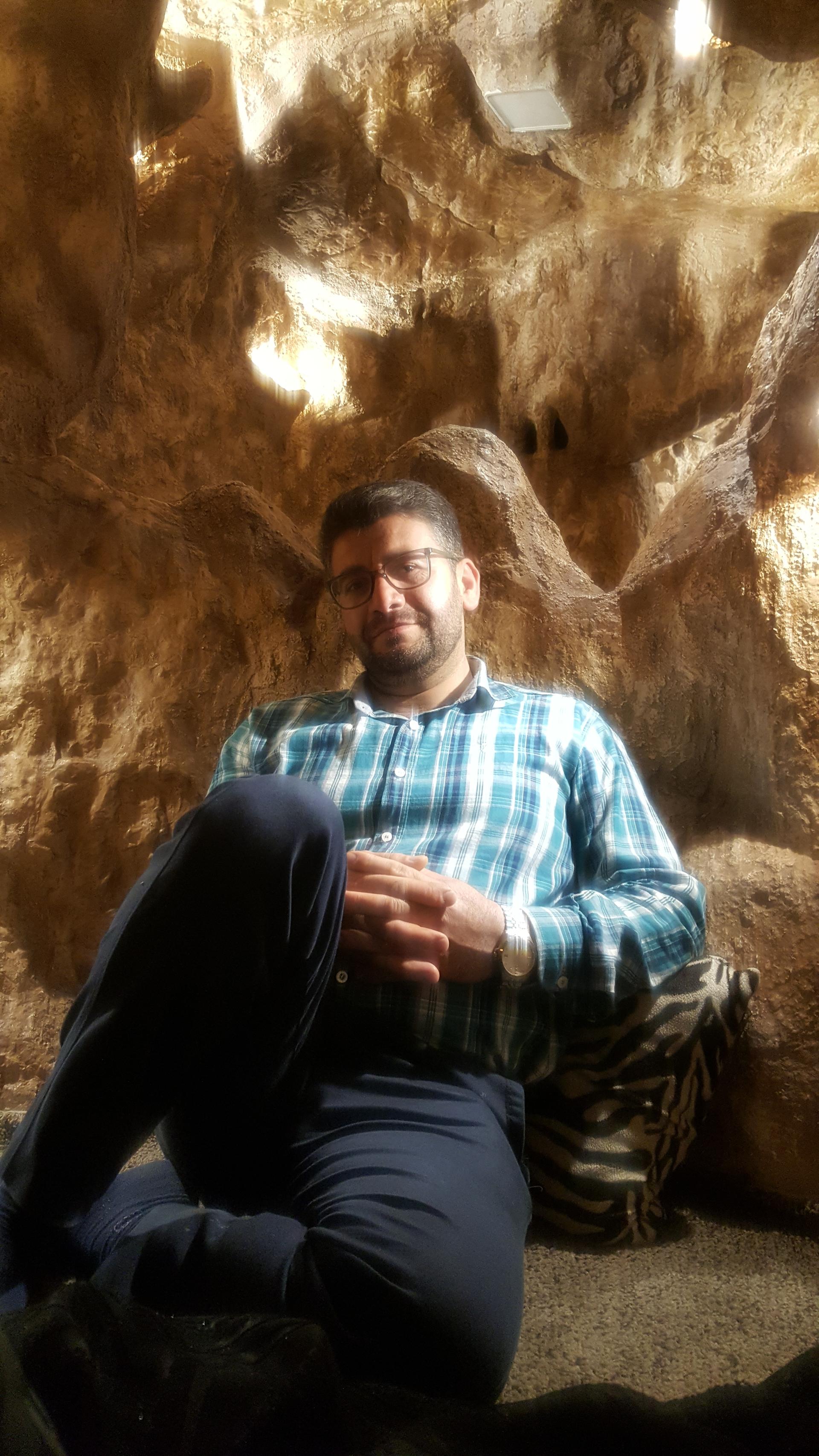 عکس کافه رستوران غار