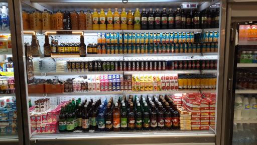 عکس فروشگاه همیشه تخفیف بلوچ