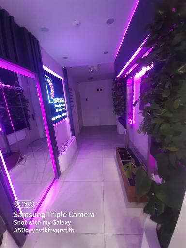 عکس کلینیک زیبایی پوست و مو پامچال