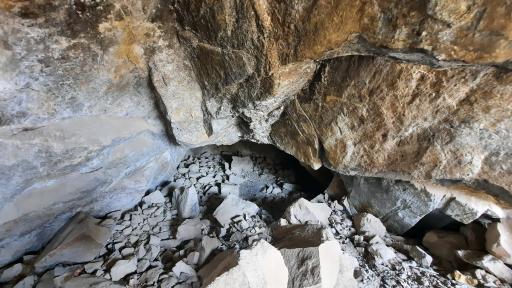 عکس غار پروانه‌ها