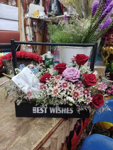 عکس گل فروشی نادری