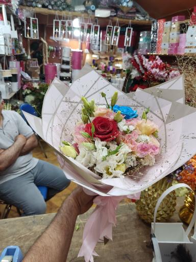 عکس گل فروشی نادری