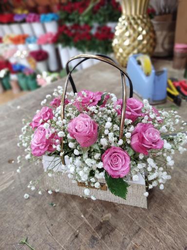 عکس گل فروشی نادری