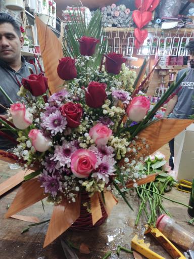 عکس گل فروشی نادری