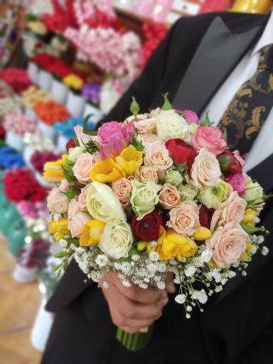 عکس گل فروشی نادری